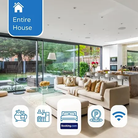 4 Bed 4 Bath House By Livestay Short Lets & Serviced Accommodation London With Parking, Jacuzzi & Garden Exterior foto